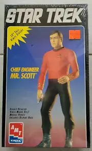 NEW 1994 AMT ERTL STAR TREK CHIEF ENGINEER MR. SCOTT 12" VINYL MODEL KIT! r127