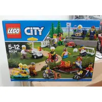在飛比找蝦皮購物優惠-LEGO 60134 CITY 城市系列 歡樂遊園 人偶套組