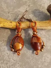 UNIQUE BROWN LUCITE BEAD/COPPER BEAD ACCENT/AMBER COPPER WIRE WRAP EARRINGS