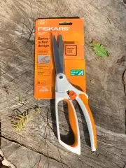 FISKARS Easy Action Spring Design 8" Inch Scissors Shears Stainless Steel Craft