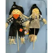 12" Scarecrows Couple Floral Picks