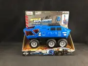 Maisto Space Explorers 6x6 Rover with Friction Motor & Figure 21252