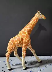 Reticulated Giraffe Wildlife Wonders Figure Safari Ltd NEW with TAGS
