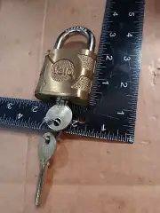 yale padlock 0 bitted GA Keyway...collectable/ locksport
