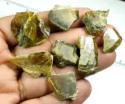 186 Cts Very Nice Luster Quality Beautiful Natural Color Sphene Crystals Lot