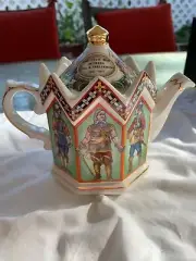 sadler teapot. civil war between King and Parliament
