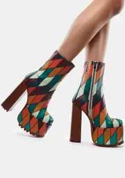[Current Mood] True Colors Platform Boots
