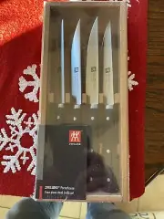 ZWILLING J A HENCKELS PORTERHOUSE SET(4) 4.5" STEAK KNIFE NIB # 39150-004 SPAIN