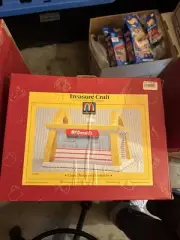 Brand new In Box!! 1997 - McDonald’s Treasure Craft Classic Restaurant - Cookie