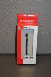 Walther Cornerstone Built-Ups 933-2302 Single Head Hanging Traffic Light HO