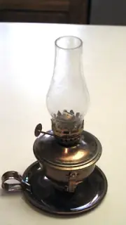 Vintage miniature oil lamp w/ copper tone base and glass globe & real wick
