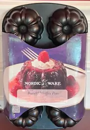 Vintage Nordic Ware Bundt Muffin Cake Pan Nonstick Cast Aluminum 9" X 14" NEW
