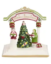 Spode Christmas Tree Village Christmas Carolers
