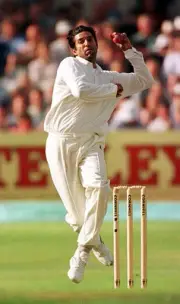 Wasim Akram Pakistan Old Player Cricket Photo 5