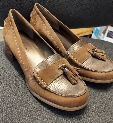 NEW Womens NATURALIZER Cecily Loafer Olive Green size 6, 6.5 ret $89
