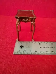 Dollhouse Bespaq End Table #3 Inch Scale Mahogany