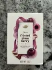 Dove Holiday Treats Beauty Bar Soap Limited Edition Frosted Plum Berry, 5 oz