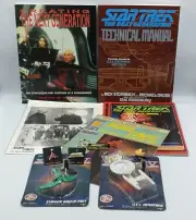 STAR TREK NEXT GEN : LINDA THORSON AUTOGRAPH, BOOKS, KEY-RING, BADGE, MODEL SET