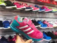 在飛比找Yahoo!奇摩拍賣優惠-帝安諾--特價出清ADIDAS 中大同 輕量 運動鞋 慢跑鞋