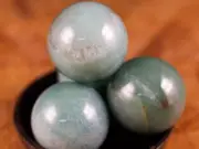Green AVENTURINE Crystal Sphere Ball, Housewarming Gift, Home Decor, E0161