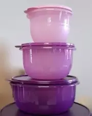NEW!!!Tupperware Mixing Bowl 3-pc. Set.