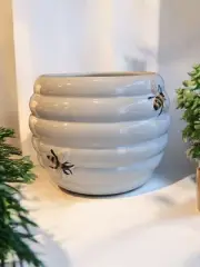 New White Bee Hive Bumble Bee Ribbed Suummer Flower Planter Pot Decor