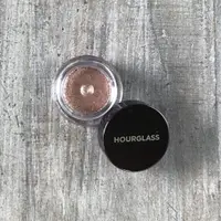 在飛比找蝦皮購物優惠-HOURGLASS Scattered Light Glit