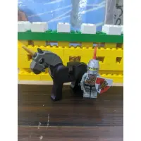在飛比找蝦皮購物優惠-樂高 LEGO 7949 城堡系列 獅國騎士 馬 人偶 二手