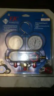 New FJC R134A Refrigeration Gauge Set w/36" Hoses 6765
