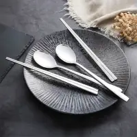 在飛比找momo購物網優惠-【小麥購物】韓式餐具(扁筷 韓國 不鏽鋼筷 湯匙 筷子 韓國
