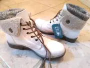 Cliffs by White Mountain Womens Duena Booties Faux Fur Boots Size 6 1/2 White