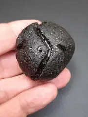 Tektite - Philippinite / Rizalite - 57,49g / 3,8 cm - Meteorite Impact Glass