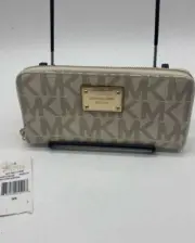 NWT Michael Kors Jet Set Item 35T0GTTE3B Vanilla Za Continental Wallet