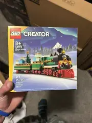 LEGO 40700 Creator Winter Holiday Train GWP