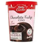 Betty Crocker Rich & Creamy Chocolate Fudge Frosting 400g