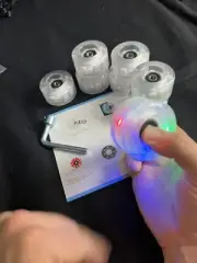 8 Light Up Roller Skate Wheels Skateboard ABEC-9 608RS Bearings Clear White