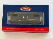 OO gauge Bachmann boxed mint 38-916 SE&CR "Dancehall" SR brown brake van