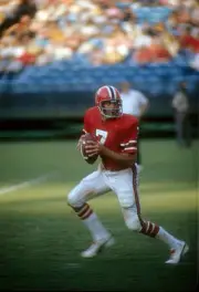 Quarterback Pat Sullivan Atlanta Falcons drops back to pass v the- 1974 Photo 1