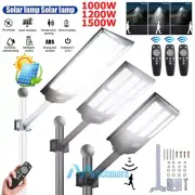 Outdoor Solar Street Light Motion Sensor Dusk-Dawn Garden Yard Farm Light 7500K