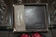Abercrombie and Fitch Logo Mens DarkBrown Genuine Leather Wallet Bifold Billfold