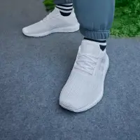 在飛比找蝦皮購物優惠-Adidas/阿迪達斯男鞋Swift Run輕便耐磨防滑跑步