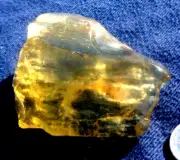 Libyan Desert Glass Meteorite Tektite impact specimen( 555 crt)Super Gem AAAA