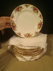 14 New Royal Albert Old Country Roses 10.5" Dinner Plates w/ Gold Trim; England