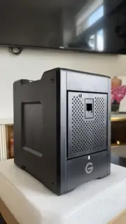 SanDisk Professional G-RAID Shuttle 4-Bay Thunderbolt 3 RAID Array with 24TB