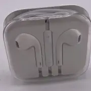 Original Apple Wired iPhone iPad iPod Ear Buds White AIR Buds with Case, New!