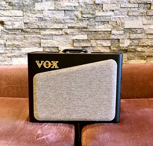 (贈專用導線) VOX AV15 amp 電吉他 音箱 破音 效果器 12ax7 真空管 多元音色 (9.8折)