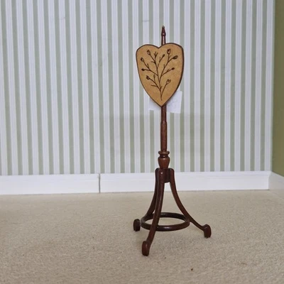 1:12th Scale, Dolls House, Furniture, Pole Screen Artisan made 1/2 Price QU14