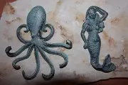 (2) pcs, Vintage-style Mermaid Octopus Towel Hook Set Cast Iron Bronze-look