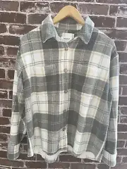 NWT AMERICAN EAGLE AE FLEECE PLAID SHACKET WOMEN'S SMALL OLIVE SUPER SOFT BUTTON