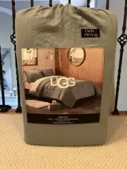 UGG Devon Twin XL 2-Piece Comforter Set, Sealed Never Opened
